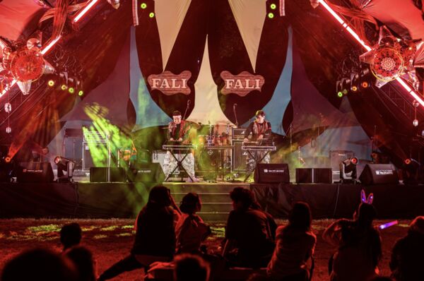 ▲▼2025 Fali Fali 音樂節南島之夜狂吸國內外旅客！魏如昀、姑慕‧巴紹唱響山谷。（圖／花蓮縣政府提供）