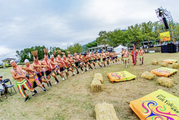 ▲▼2025 Fali Fali 音樂節南島之夜狂吸國內外旅客！魏如昀、姑慕‧巴紹唱響山谷。（圖／花蓮縣政府提供）