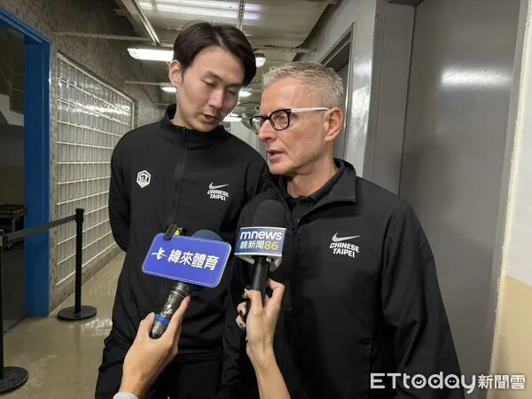 ▲中華男籃林書緯、游艾喆、周桂羽、林庭謙、陳盈駿、圖齊。（圖／記者杜奕君攝）