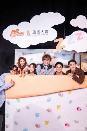 ▲▼朵拉、風田、曾子余、納豆、梁舒涵、卞慶華擔任頒獎嘉賓。（圖／TVBS提供）