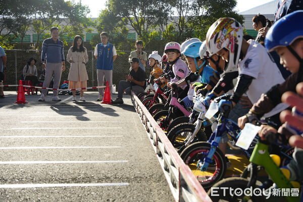 ▲輪動場預定地！滑步車競賽登場，南投市長夫人資助打造專業賽事。（圖／南投市公所提供）
