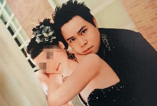 「餅哥」黃家宇帶妻小於檢警3月搜索前，搭機出國旅遊，夫妻倆至今未歸。（翻攝黃家宇臉書）