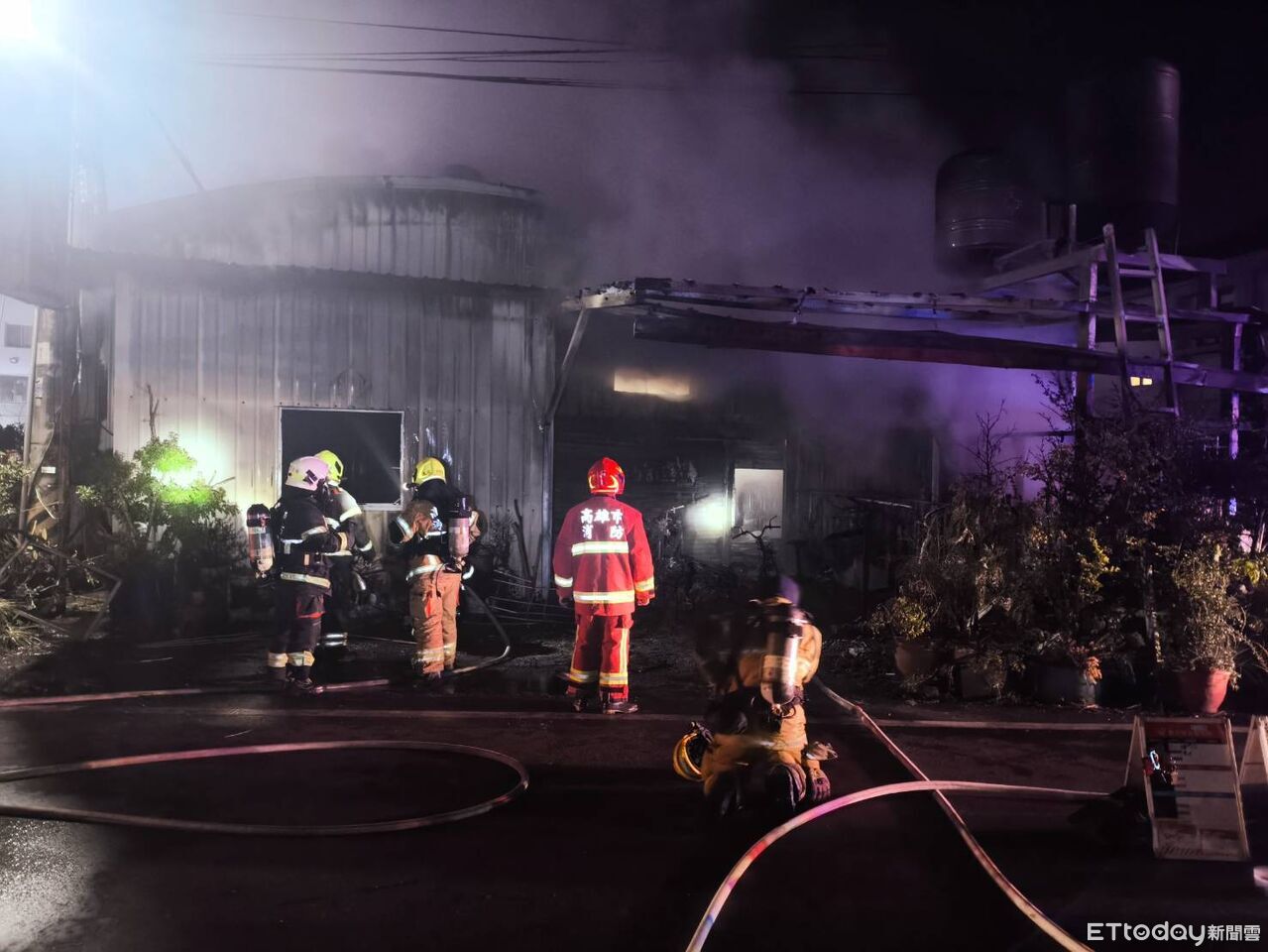 快訊/高雄汽車保養廠凌晨大火 1女身亡