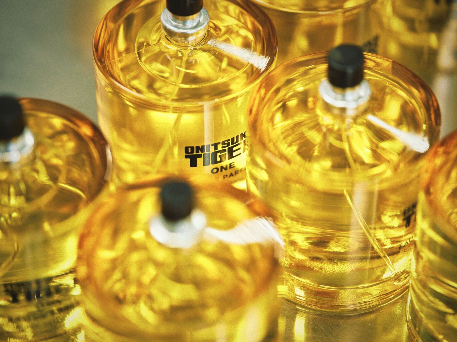 Onitsuka Tiger鬼塚虎首度推出香水系列。（Onitsuka Tiger提供）