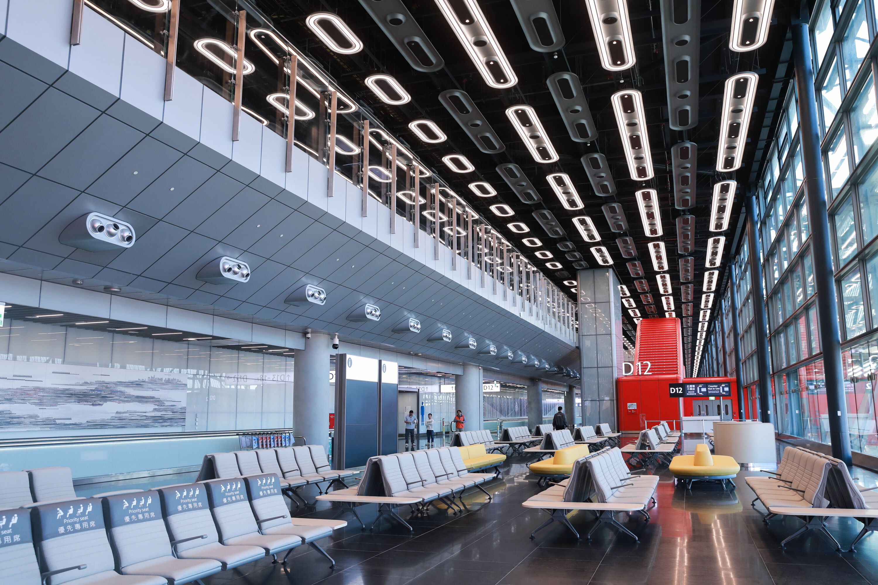 ▲▼第三航廈北登機廊廳。（圖／記者周宸亘攝）