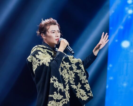 ▲▼林語菲海外參賽發光逆襲世界12強歌手。（圖／菲常動人文創提供）