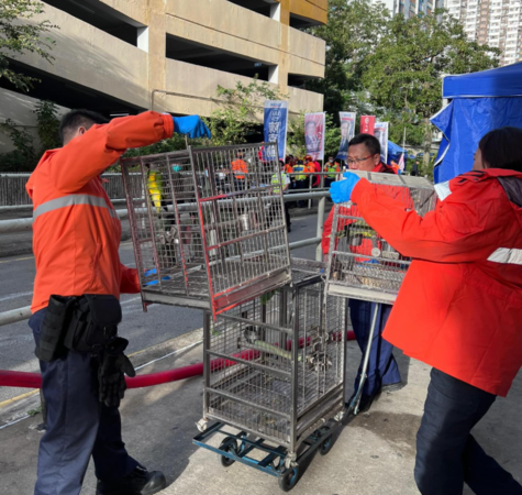 宏福苑動物救援。（圖／翻攝自SPCA (HK) 香港愛護動物協會）
