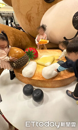 ▲貴婦百貨佈景糟破壞         。（圖／Threads@amberleaf_jh授權提供）