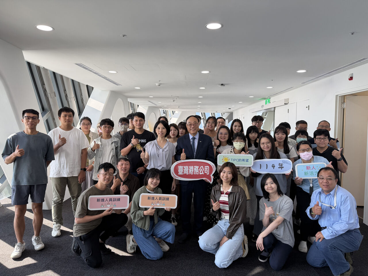 台灣港務公司115年擴大招募322名　師級起薪58K