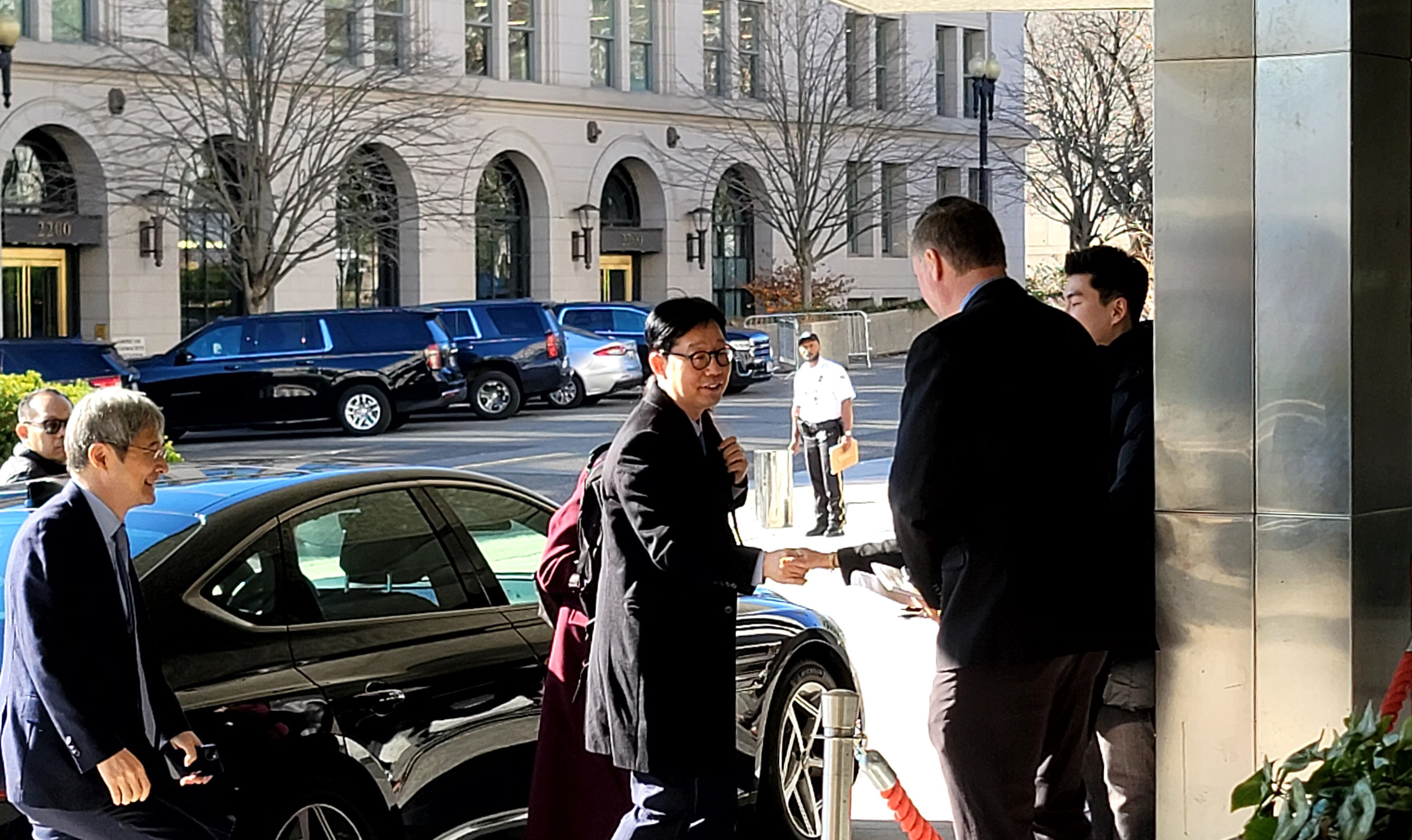 ▲▼南韓外交部次長朴潤柱於當地時間1日抵達位於華府的美國國務院,與副國務卿蘭道進行會談。(圖/達志影像)