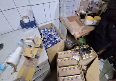 海巡少校爆包庇私菸集團、街友當人頭詐領獎金　收賄爽開特斯拉