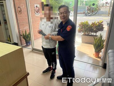 民眾檢到手機聯絡不上失主！老父憂他出事　原來是海巡署服役中