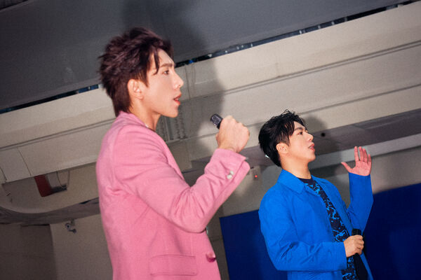 ▲▼ 演員古程丰攜手潘胤傑合唱新歌〈並肩飛翔〉。（圖／小超人綜合體能俱樂部提供）