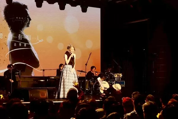 ▲▼賴佩霞舉辦個唱。（圖／尚時代文創娛樂提供）