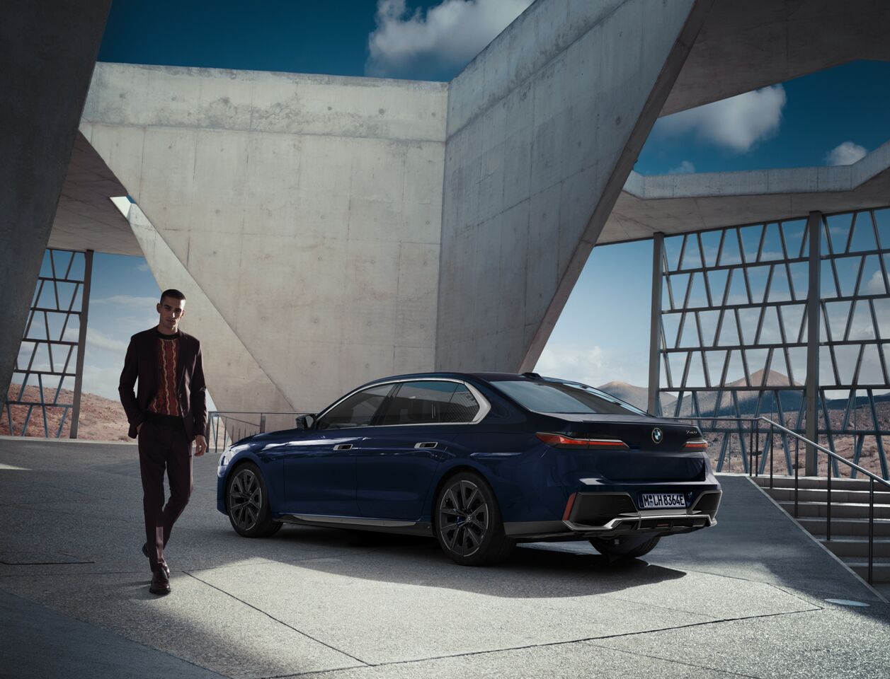 ▲475萬起！BMW「大7旗艦房車新年式」台灣開賣　純粹版首次導入。（圖／翻攝自BMW）