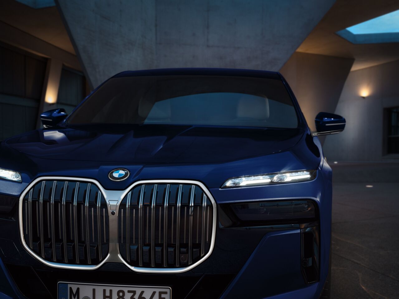 ▲475萬起！BMW「大7旗艦房車新年式」台灣開賣　純粹版首次導入。（圖／翻攝自BMW）