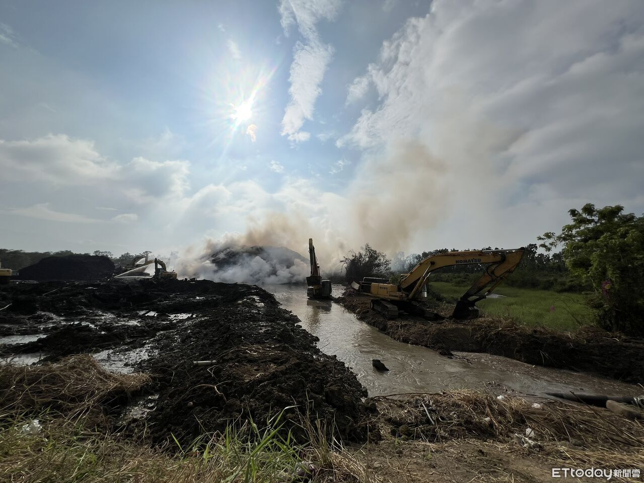 烏樹林暫置場火勢持續悶燒　黃偉哲增設行動醫院守護居民健康