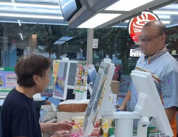 天母阿嬤狂盧「退貨關東煮」要放回去滷　店員一句話高EQ回擊