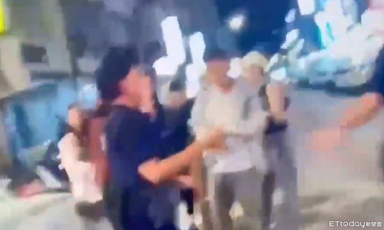 來台觀光首日就進警局!馬國男拍車牌被當檢舉達人 秒爆全武行