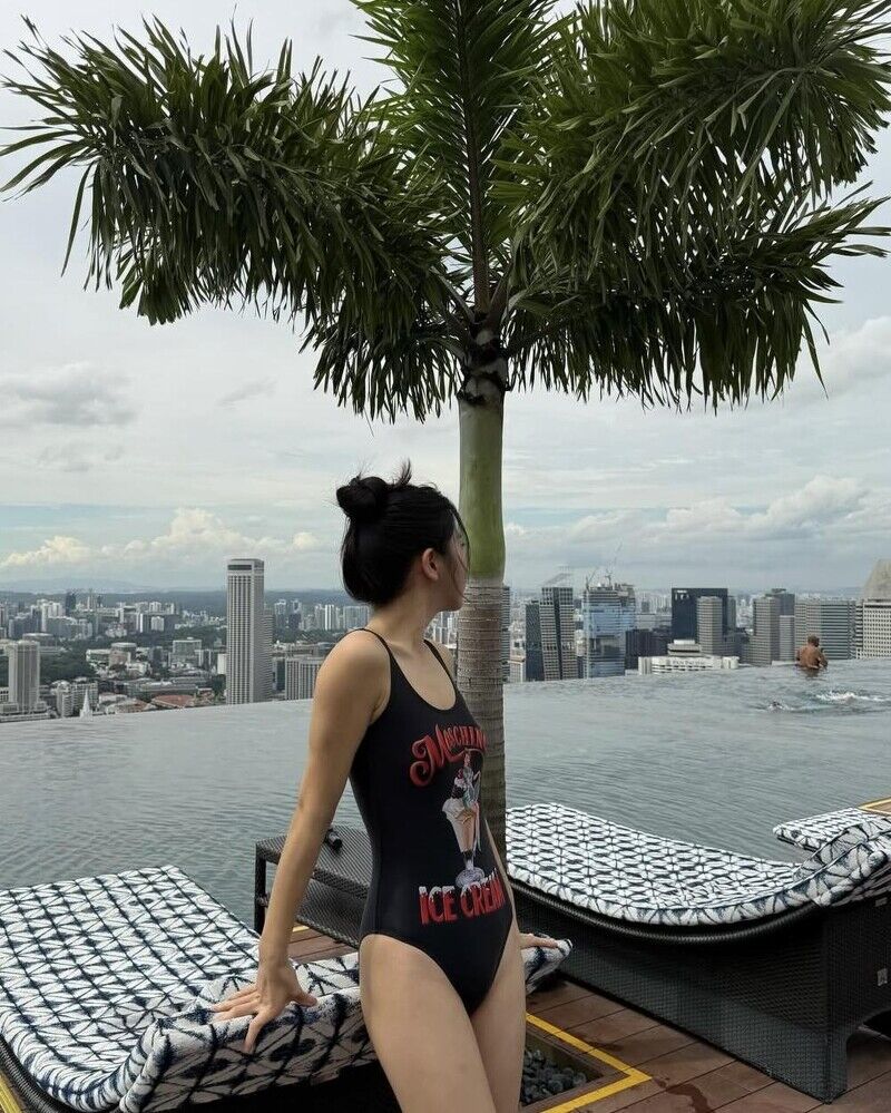 Solar頌樂換上Moschino冰淇淋復古泳裝泳池大解放＋7款必收連身泳裝度假單品推薦