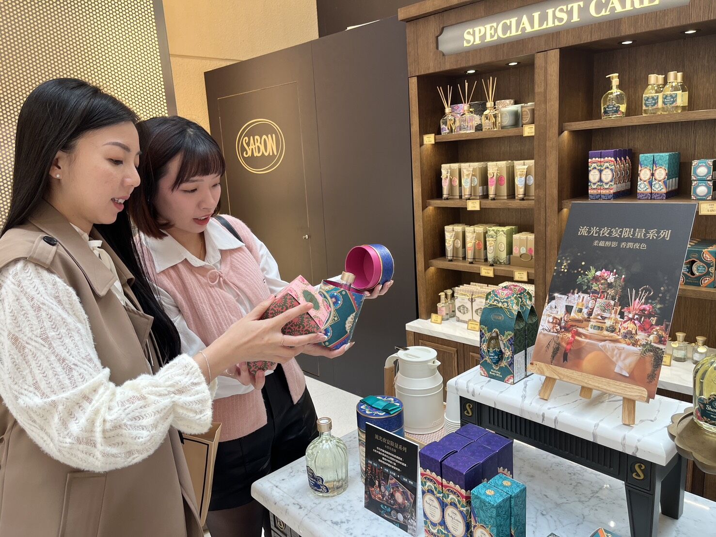 ▲大江購物中心耶誕節優惠。（圖／業者提供）