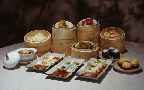 ▲芯聚苑推港點吃到飽 。（圖／取自芯聚苑臉書）