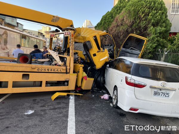 ▲霧峰拖吊車車禍。（圖／記者鄧木卿攝）