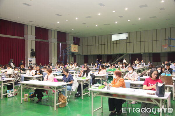 ▲台南地檢署舉辦通譯人才教育訓練，檢察長鍾和憲親自主持開訓典禮，強調跨語言溝通的重要性。（記者林東良翻攝，下同）