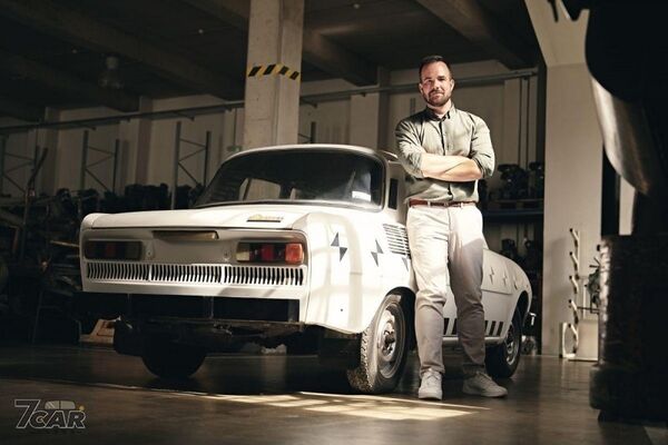 致敬品牌首款銷量破百萬車型　&Scaron;koda 發表全新未來化轎跑概念