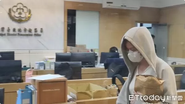 ▲▼聖石金業涉詐騙吸金，董娘500萬交保。（圖／記者黃彥傑翻攝）