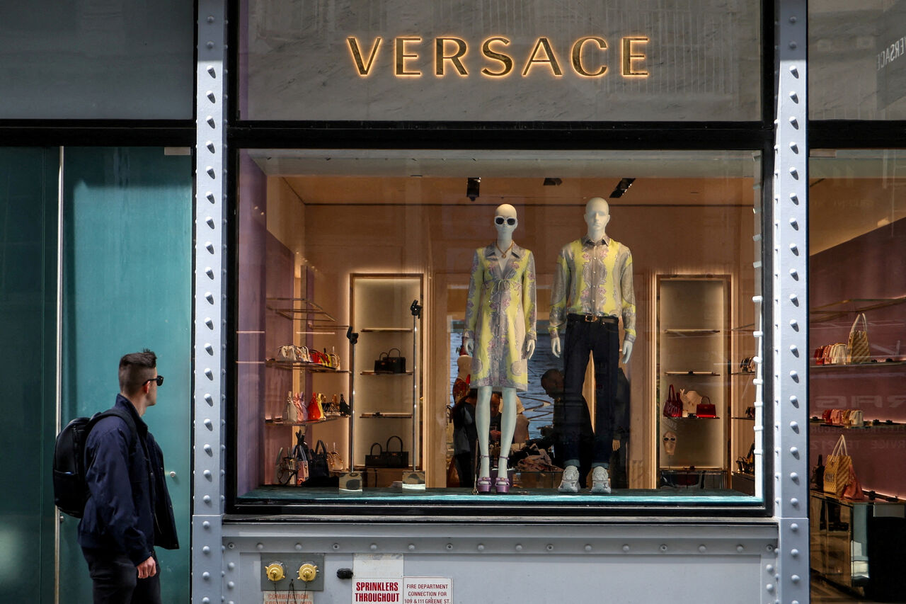 Prada正式收購Versace　交易金額達「台幣472億元」