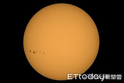 10年最巨「太陽黑子群」比地球還大 天文館:中高緯度可見極光
