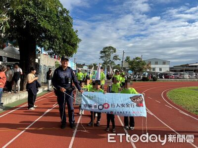 美和警深入三和國小運動會　防詐與交通安全宣導吸引家長關注