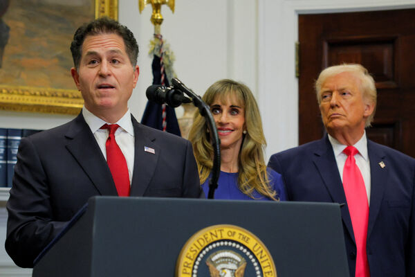 ▲▼美國戴爾科技（Dell Technologies）執行長戴爾（Michael Dell）與妻子蘇珊（Susan）捐款62.5億美元助2500名兒童啟動「川普帳戶」。（圖／路透）