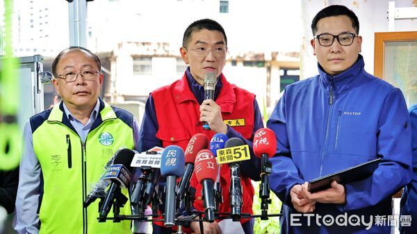 ▲河川污染追查加速！謝國樑前線坐鎮指揮。（圖／記者郭世賢翻攝）