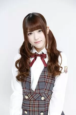 ▲▼松村沙友理帶球閃婚，年上老公外型健壯，神似諧星。（圖／翻攝自X）