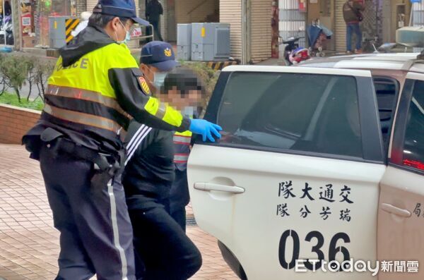 ▲瑞芳警全面啟動唾液快篩 連2日查獲3起涉毒駕駛。（圖／記者郭世賢翻攝）