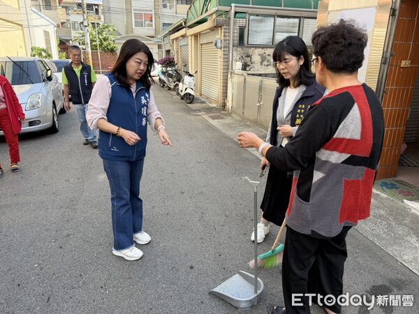 ▲烏日毛毛蟲大軍。（圖／市議員吳瓊華攝）
