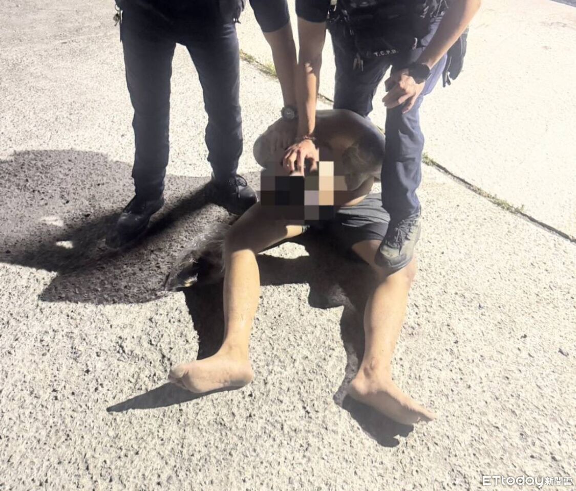 狂喝20包毒咖啡！瘋男跳進游泳池對2童扣板機　還狂拉滑套恐嚇