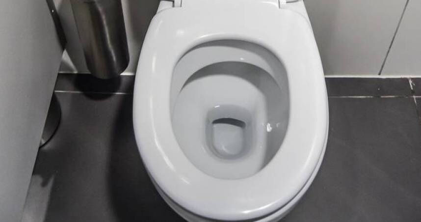 1個月14次+單次4小時!工程師「帶薪如廁」慘了 辯長痔瘡遭打臉