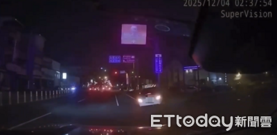 毒駕男越線停車還狂拉音浪!油門一踩狂飆拒檢 撞安全島被逮