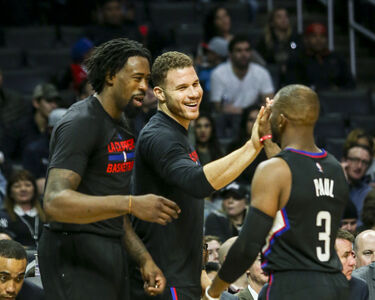 遭快艇突襲送回家　保羅視訊「空拋之城」葛瑞芬、小喬丹