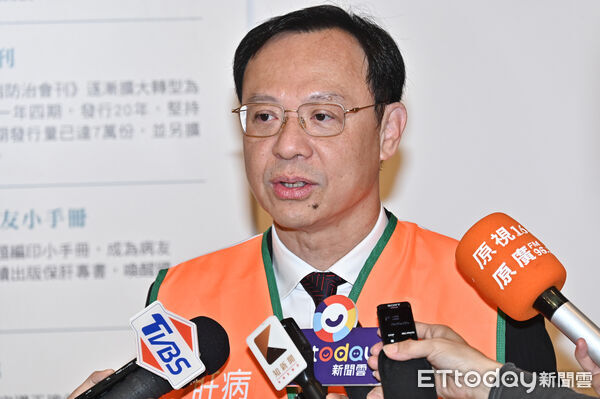 ▲▼衞福部長石崇良出席2025肝基會7-11公益募款起跑記者會。（圖／記者李毓康攝）