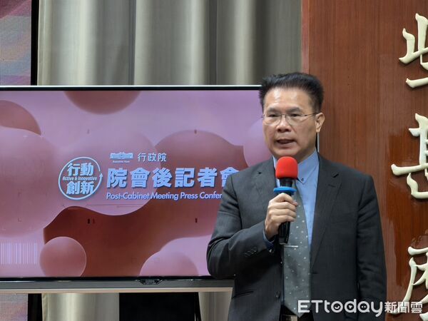▲▼法務部次長黃謀信出席行政院會記者會。（圖／記者陳家祥攝）