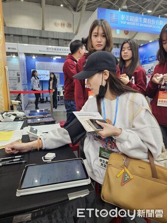 ▲▼       北醫科技展      。（圖／記者邱俊吉攝）