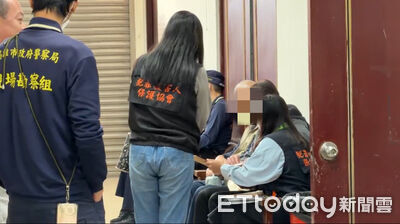 高雄女遭家暴夫「利剪狂刺」慘死！解剖查死因　父、弟哀痛到場