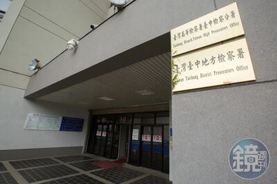 車業人士：超跑玩家、租賃業者　是「洗車牌」始作俑者