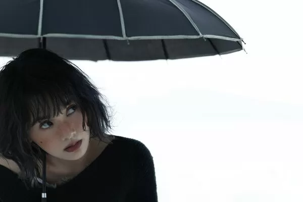 ▲▼楊丞琳推出新歌《獨白》MV。（圖／索尼音樂提供）