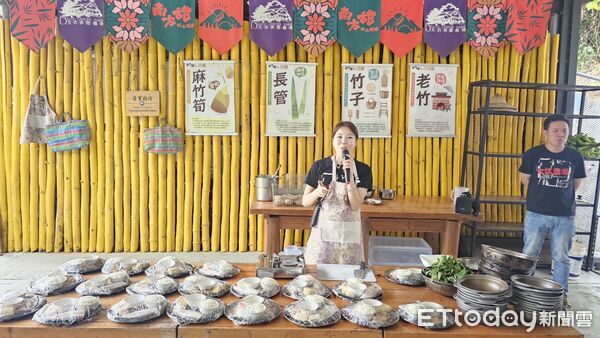 ▲大坑休閒農場以市定民俗「飯擔文化」迎接田媽媽與各地農會代表。（記者林東良翻攝，下同）