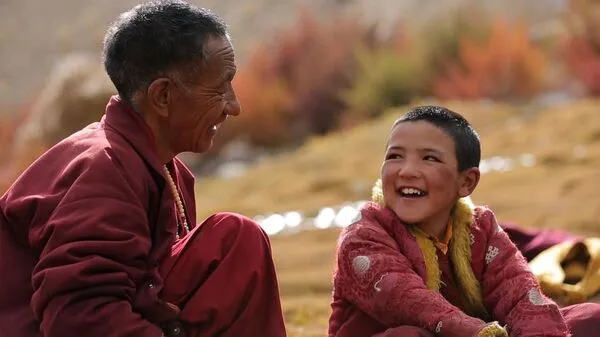 ▲《喇嘛與仁波切》劇照、西藏人權協會札西慈仁。（圖／聯影提供）